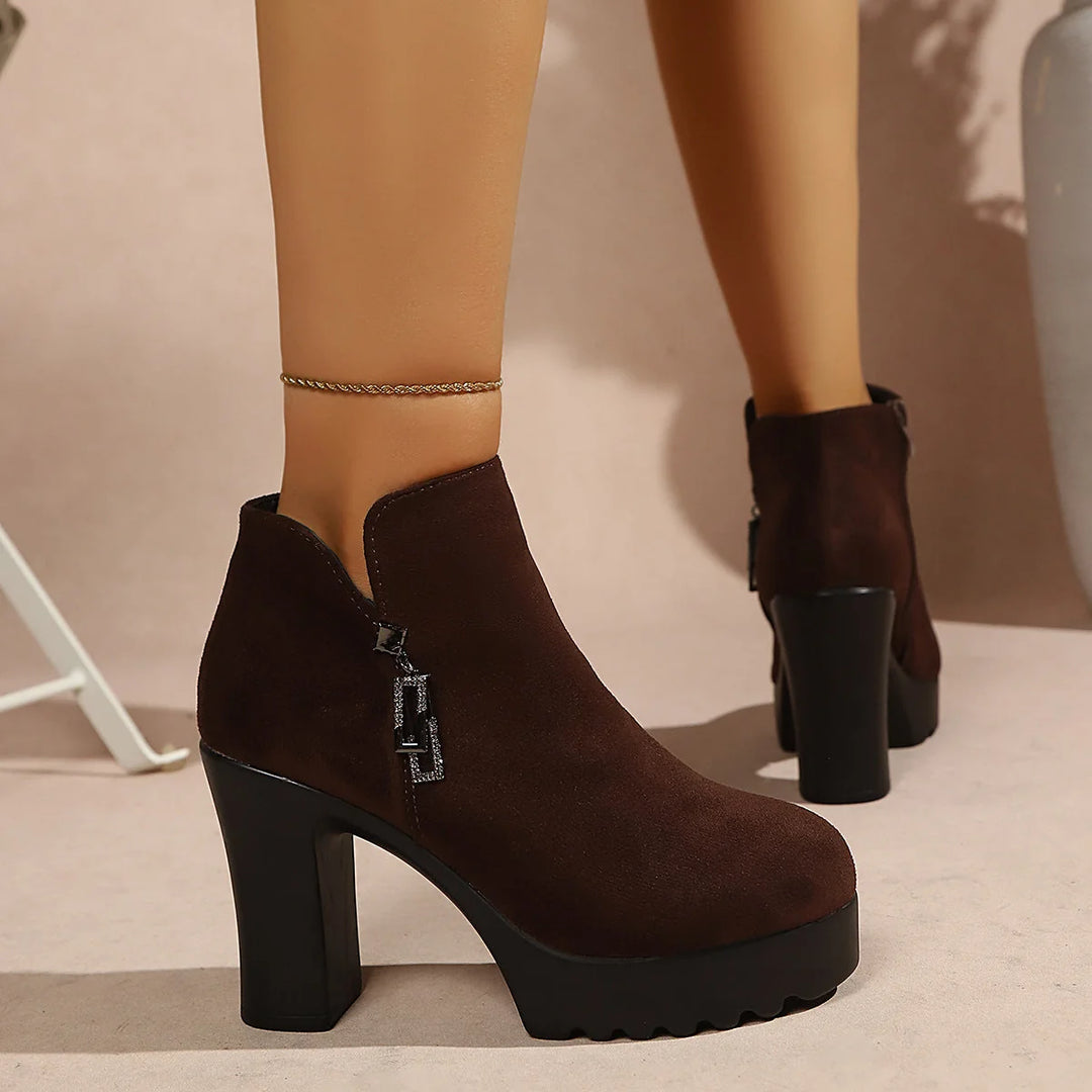 Women's ankle boots with moderate block heel and zipper 4